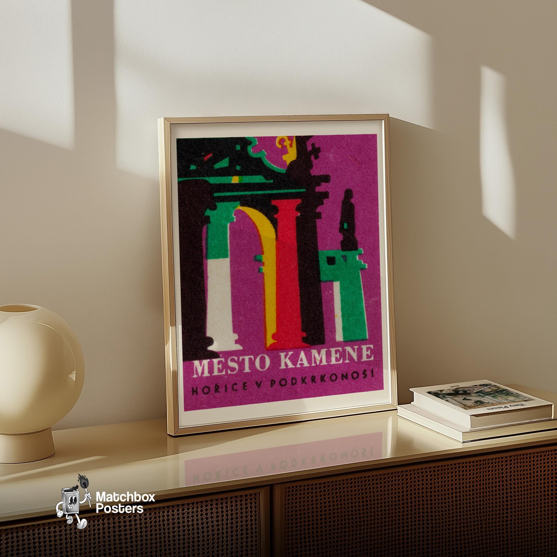 City of Kamene - vintage matchbox label print - size comparison