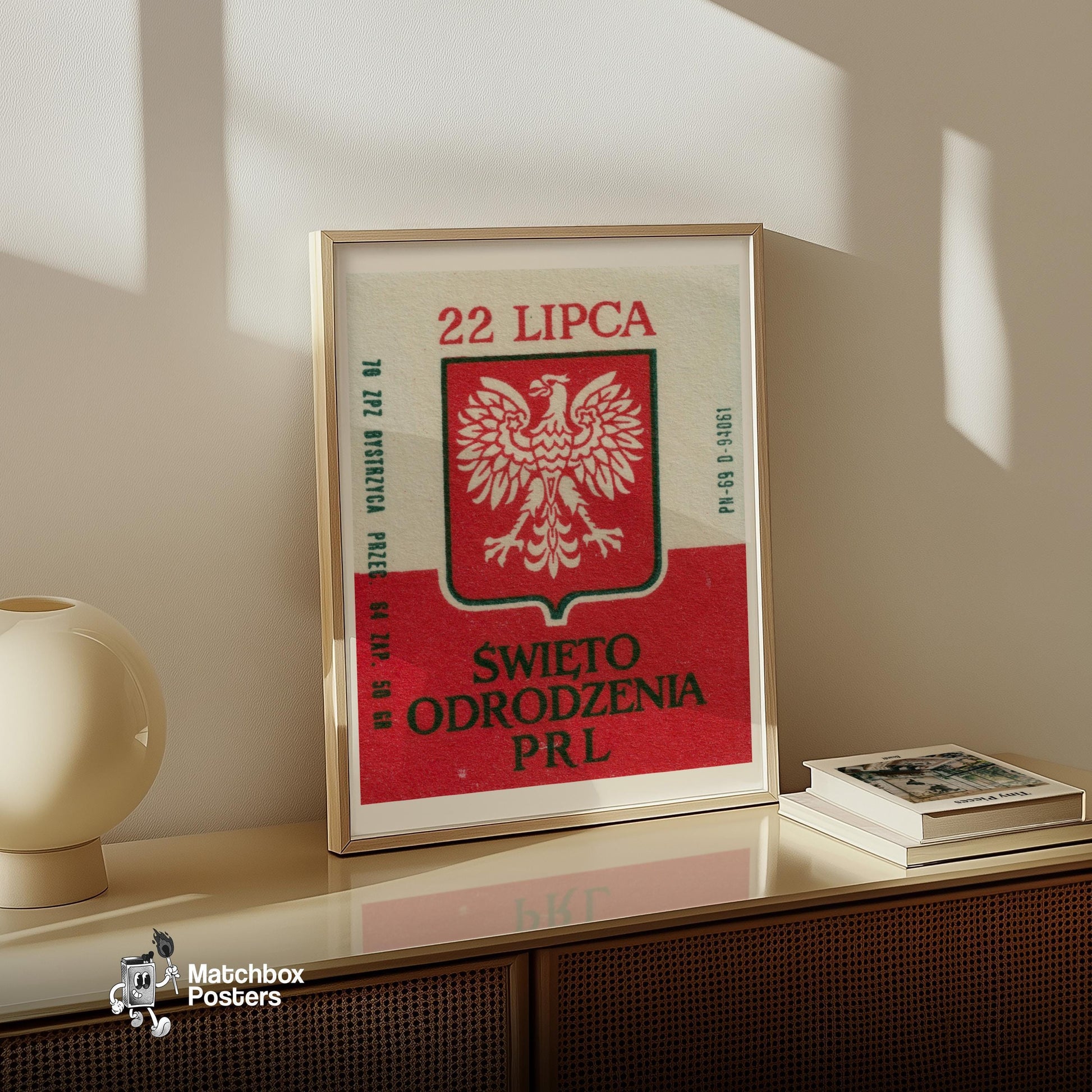 Polish Eagle Emblem - vintage matchbox label print - size comparison